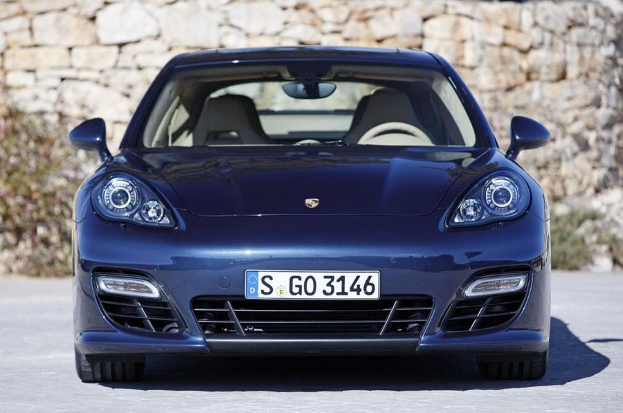  Porsche Panamera GTS 2013 года  (фото 23 из 52)